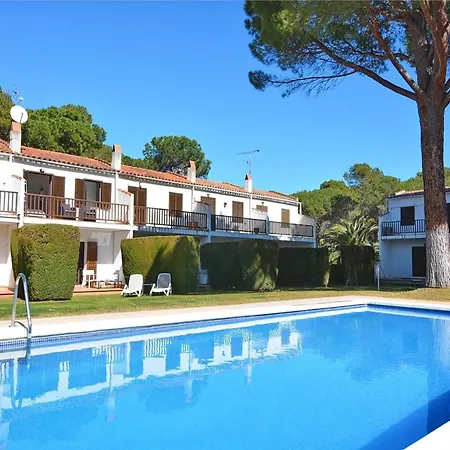 Family-friendly In Prime Location Villa L'Escala